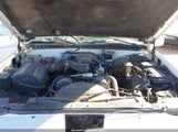 Cadillac Escalade Standard 1GYEK13R0YR152720 снимка