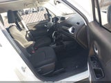Jeep Renegade Latitude 4X4 ZACCJBBB2JPG91175 fotografie
