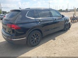 Volkswagen Tiguan 2.0T Se/2.0T Wolfsburg Edition 3VV3B7AX4RM070009 photo