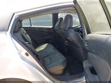 Toyota Prius Four JTDKARFU6J3547892 снимка