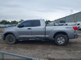 Toyota Tundra Grade 4.6L V8 5TFUM5F18AX013297 fotografie
