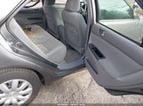 Toyota Camry Le 4T1BE32K65U626030 снимка