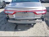 Lincoln Continental Select 1LN6L9SK8K5606233 снимка