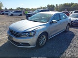 Volkswagen Passat 1.8T S 1VWAT7A30GC045281 снимка