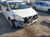 Toyota Prius Two JTDKN3DU6B0273472 fotografie