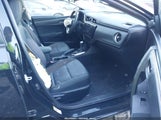 Toyota Corolla Le 5YFBURHE7JP756398 снимка