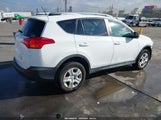 Toyota Rav4 Le 2T3BFREV7EW190432 снимка