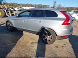 Volvo Xc60 T6/T6 Platinum/T6 Premier Plus/T6 R-Design/T6 R-Design Platinum/T6 R-Design Premier Plus YV4902DZ0C2335437 fotografie