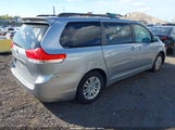 Toyota Sienna Xle V6 8 Passenger 5TDYK3DCXCS235154 photo