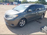 Toyota Sienna Le V6 5TDKK3DC9BS017632 снимка