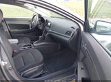 Hyundai Elantra Sel 5NPD84LF3JH392574 снимка