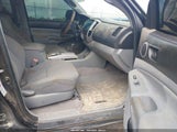 Toyota Tacoma Base V6 3TMLU4EN1AM038767 снимка