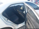 Toyota Corolla Le 2T1BURHE9JC073148 снимка