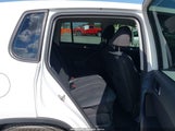 Volkswagen Tiguan 2.0T/2.0T S WVGAV7AXXHK044433 fotografie