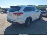 Toyota Highlander Xle 5TDJZRFH8HS515591 снимка