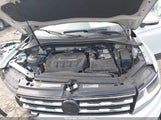 Volkswagen Tiguan 2.0T Se/2.0T Sel/2.0T Sel R-Line/2.0T Sel R-Line Black 3VV2B7AX7KM048667 снимка