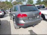 Volkswagen Touareg Tdi Lux WVGFK9BP7BD001687 photo
