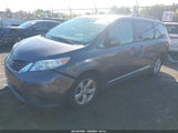 Toyota Sienna Le V6 5TDKK3DC3BS149110 снимка