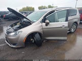 Chrysler Pacifica Touring L 2C4RC1BG4JR148898 снимка