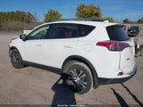 Toyota Rav4 Le JTMBFREV0JJ217253 снимка