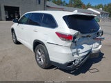 Toyota Highlander Le Plus V6 5TDBKRFH0FS200113 снимка