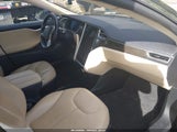 Tesla Model S P85 5YJSA1H1XEFP52936 fotografie