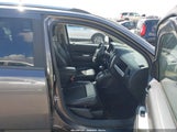 Jeep Compass Latitude 1C4NJCEB1ED818321 снимка