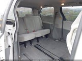 Toyota Sienna Le V6 5TDKK3DCXBS008194 снимка