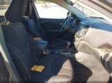 Jeep Cherokee Latitude 1C4PJMCS2FW571592 снимка