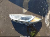 Hyundai Elantra Se 5NPD74LF0JH345053 снимка