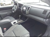 Toyota Tacoma Base V6 3TMMU4FNXDM060144 photo