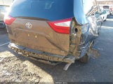 Toyota Sienna Le 8 Passenger 5TDKZ3DC5HS822578 снимка