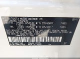 Toyota Rav4 Xle JTMWFREV5HJ717985 снимка