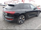 Audi E-Tron Premium Plus Quattro WA1LAAGE7NB013318 снимка