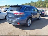 Toyota Highlander Limited Platinum V6 5TDDKRFH1FS203692 photo
