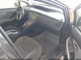 Toyota Prius Two JTDKN3DU2C1569973 fotografie