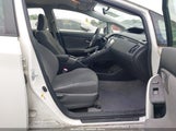 Toyota Prius Two JTDKN3DU8D5556753 fotografie