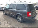 Chrysler Town & Country Touring-L 2C4RC1CGXFR590607 fotografie