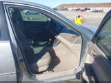 Toyota Camry Le 4T1BE30K15U987748 снимка