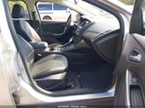 Ford Focus Titanium 1FADP3N24EL144588 fotografie