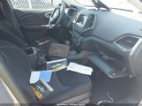 Jeep Cherokee Latitude Fwd 1C4PJLCBXKD171506 photo
