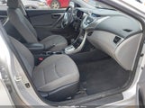 Hyundai Elantra Gls (Ulsan Plant) KMHDH4AE1CU475600 photo