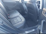 Volkswagen Passat 1.8T R-Line 1VWDT7A38HC013239 fotografie