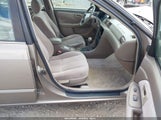 Toyota Camry Le 4T1BG22KXXU595159 photo