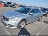 Volkswagen Passat 1.8T S 1VWAT7A34GC027012 photo
