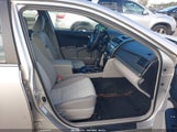 Toyota Camry Le 4T1BF1FKXEU352844 снимка