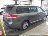Toyota Sienna Xle V6 5TDYK3DC7BS135012 снимка