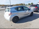 Toyota Prius C Two JTDKDTB34D1531921 снимка