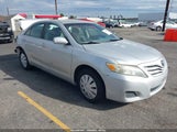 Toyota Camry Le 4T1BF3EK5BU742985 снимка