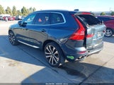 Volvo Xc60 Recharge Plug-In Hybrid T8 Ultimate Bright Theme YV4H60DA9P1240072 photo